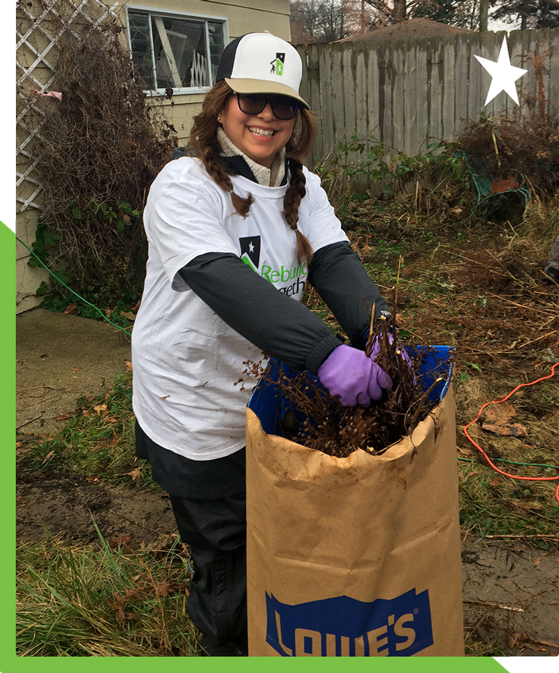 Rebuilding-Together-North-Suburban-Chicago_Low-Income-Home-Repairs_Apply-3